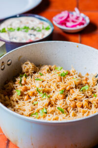 chana pulao in a pot