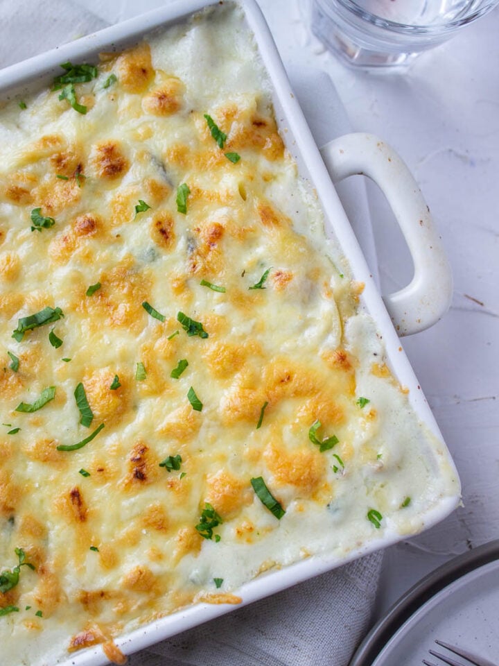 ¾ view of White Sauce Chicken Pasta in a dish
