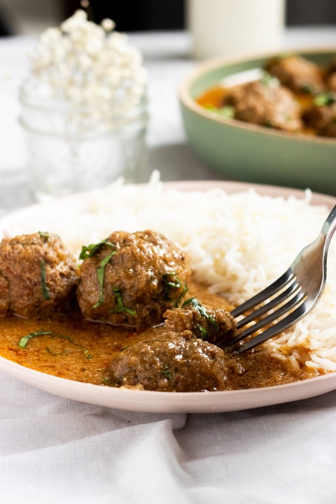 koftay being eaten with a fork